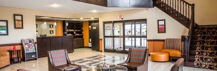 Lobby Comfort Suites Near Camp Lejeune