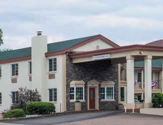 Exterior 2 Knights Inn Colorado Springs (ex Days Inn Colorado Springs Central)