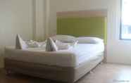 Kamar Tidur 3 Domestic Guesthouse