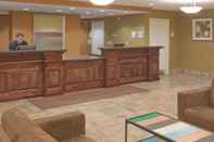 Lobby Highland Suites (ex La Quinta Inn and Suites Minot)