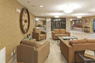 Lobby 4 Highland Suites (ex La Quinta Inn and Suites Minot)