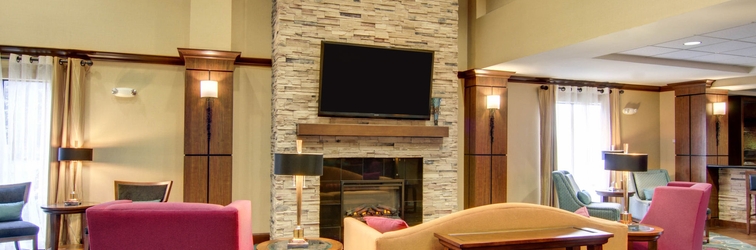 Lobby Comfort Suites