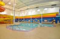 Swimming Pool Sleep Inn and Suites Conference Center And Water Park