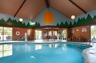 Swimming Pool SureStay Plus by Best Western Black River Falls