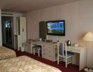 Bilik Tidur 2 Adria Hotel