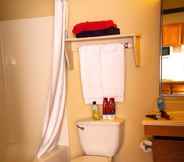 In-room Bathroom 4 Extended Stay America Select Suites - Oklahoma City - Norman