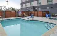 สระว่ายน้ำ 4 Fairfield Inn and Suites Santa Cruz