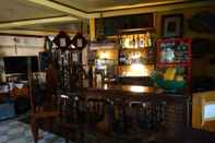 Bar, Kafe dan Lounge De Loro Inn and Restaurant