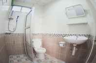 Toilet Kamar Siam Resort Hat Yai