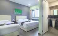 Kamar Tidur 2 Grand Village Hotel