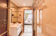 In-room Bathroom 3 Club Royal Wongamat by Pattaya Sunny