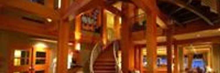 Lobby The Chrysalis Inn and Spa Bellingham Curio Collection by Hilton