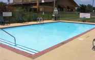 Swimming Pool 2 Best Western Plus St Louis West Westport