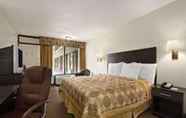 Lainnya 2 Days Inn by Wyndham Port Royal/Near Parris Island