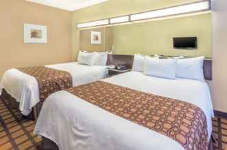 Kamar Tidur 4 Sleep Inn and Suites Kalamazoo