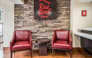 Lobi 3 Red Roof Inn Caryville (ex Travelodge Caryville)