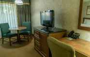 Kamar Tidur 4 Hotel Piccadilly (ex Piccadilly Inn Shaw)