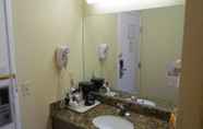 Phòng tắm bên trong 3 Baymont Inn & Suites by Wyndham Holbrook