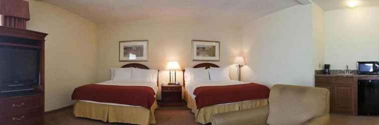 Phòng ngủ Baymont Inn & Suites by Wyndham Holbrook