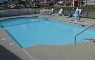 สระว่ายน้ำ 7 Econo Lodge Christiansburg-Blacksburg I-81