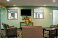 Lobby Copley Inn and Suites (ex Quality Inn Akron - Fairlawn)