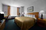 Phòng ngủ 5 Quality Inn & Suites Springfield Southwest near I-72