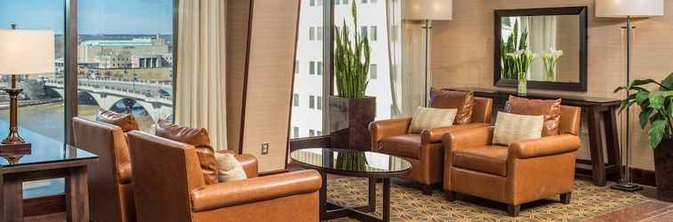 Sảnh chờ DoubleTree Suites by Hilton Columbus Downtown