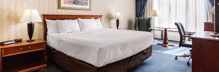 Bedroom Clarion Hotel Williamsburg I-64 (ex. Holiday Inn Patriot Williamsburg)
