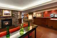 Lobi Hampton Inn Burlington