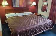 Bedroom 2 Red Carpet Inn Whippany (ex. Americas Best Value Inn)