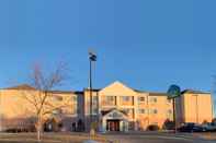 Exterior SureStay Plus Hotel by Best Western Minot