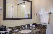 In-room Bathroom 5 Clarion Inn and Suites Central Clearwater Beach FL