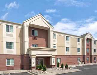 Bangunan 2 MainStay Suites Omaha Old Mill (ex Hawthorn Suites by Wyndham Omaha Old Mill)