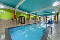 Swimming Pool Comfort Inn