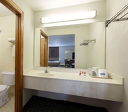 Khác 5 Brentwood Inn and Suites (ex. Americas Best Value Inn and Suites Glen Allen/Richmond)