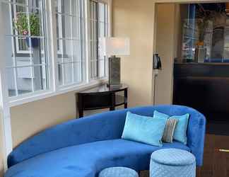 Lobi 2 Blu Pacific Hotel (ex Comfort Inn Monterey Bay)