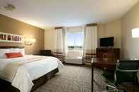 Bedroom MainStay Suites Orlando Altamonte Springs (Hawthorn Suites By Wyndham Orlando Altamonte Springs)