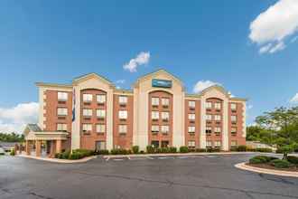 Exterior 4 Clarion Pointe Greensboro Airport (ex. Best Western Plus Greensboro Airport Hotel)