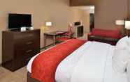 Kamar Tidur 3 Comfort Suites East