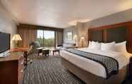 Bedroom 4 Baymont By Wyndham Bremerton WA (ex Baymont Inn and Suites Bremerton/Silverdale WA)