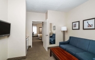 Others 5 Comfort Suites Cordova