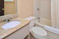 Toilet Kamar Golden Hill Inn Danbury (ex Americas Best Value Inn)