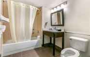 In-room Bathroom 4 Sleep Inn & Suites near Sports World Blvd