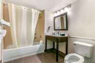 In-room Bathroom Sleep Inn & Suites near Sports World Blvd