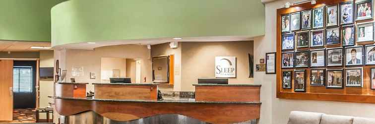 Lobby Sleep Inn and Suites Conference Center And Water Park