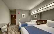 Kamar Tidur 6 Microtel Inn & Suites by Wyndham Tuscaloosa Near University