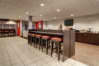 Bar, Kafe, dan Lounge Microtel Inn & Suites by Wyndham Tuscaloosa Near University