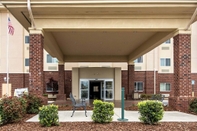 Exterior Sleep Inn And Suites Huntsville