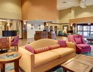 Lobi 2 Comfort Suites