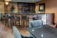 Bar, Cafe and Lounge Comfort Suites